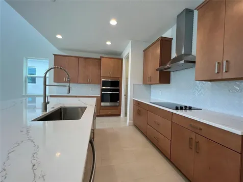 19141 Planetree Street Orlando FL 32827