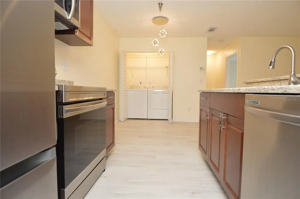 10265 Gandy Boulevard N St Petersburg FL 33702