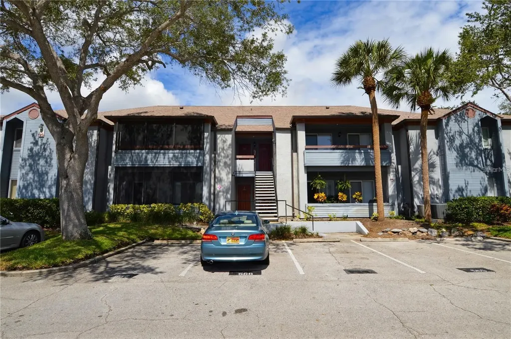10265 Gandy Boulevard N St Petersburg FL 33702