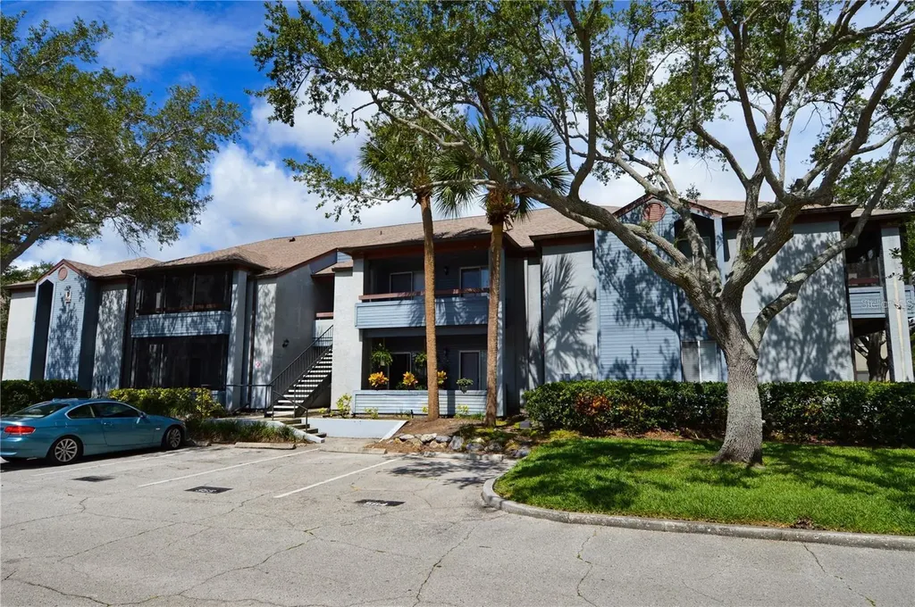10265 Gandy Boulevard N St Petersburg FL 33702
