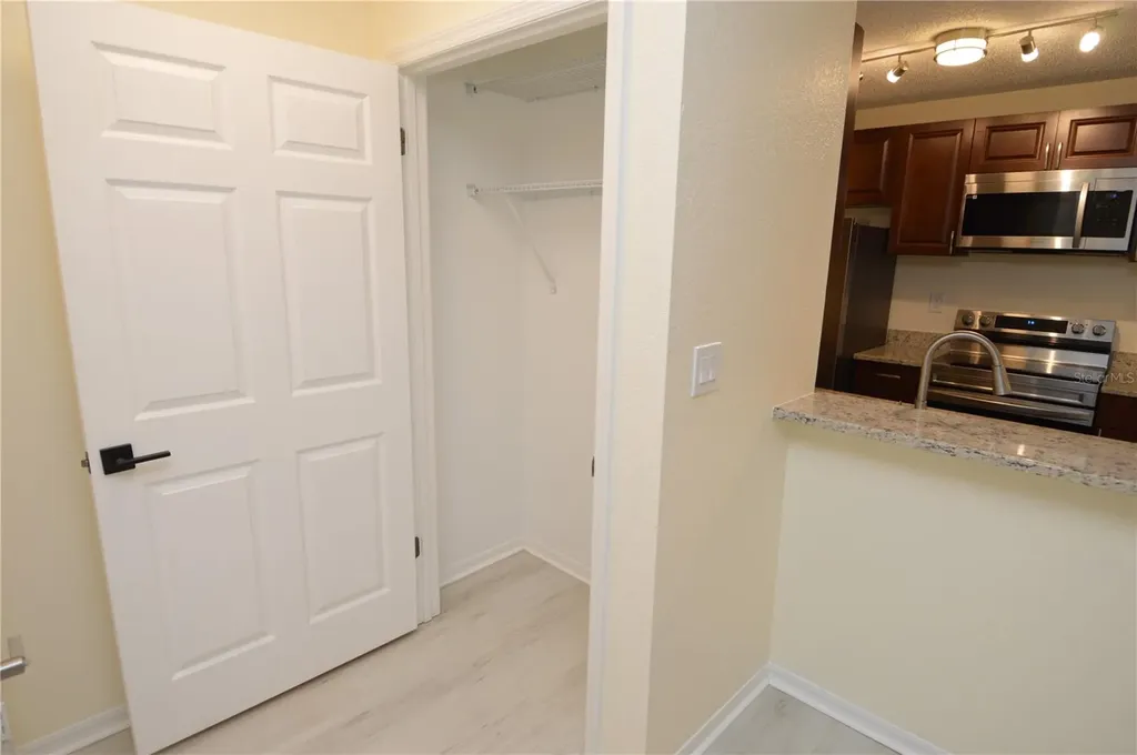 10265 Gandy Boulevard N St Petersburg FL 33702