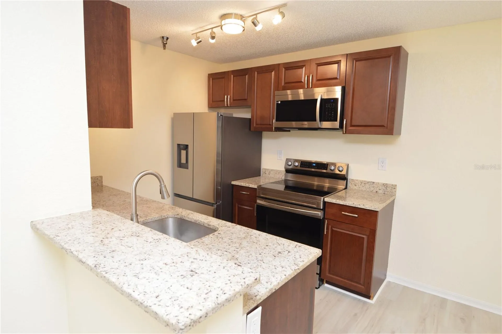 10265 Gandy Boulevard N St Petersburg FL 33702