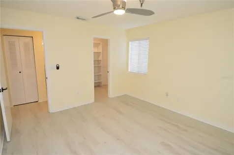 10265 Gandy Boulevard N St Petersburg FL 33702