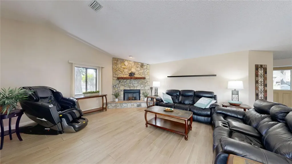 23 Commander Court Palm Coast FL 32137