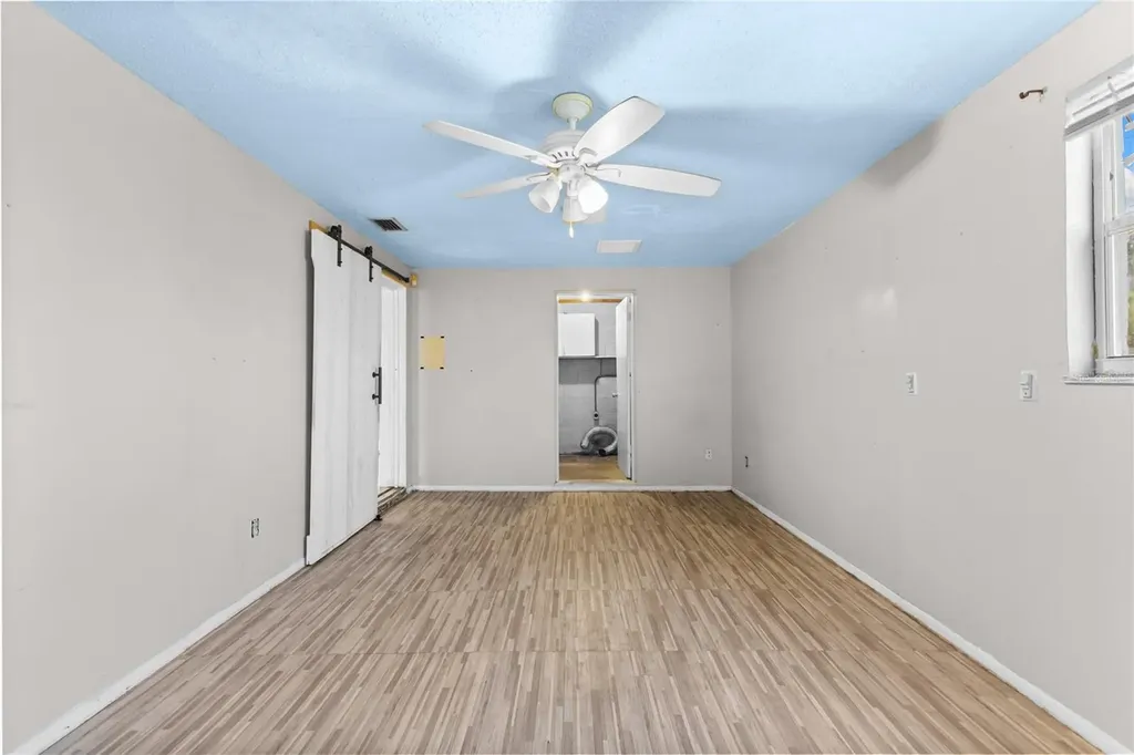 10410 N Central Avenue Tampa FL 33612