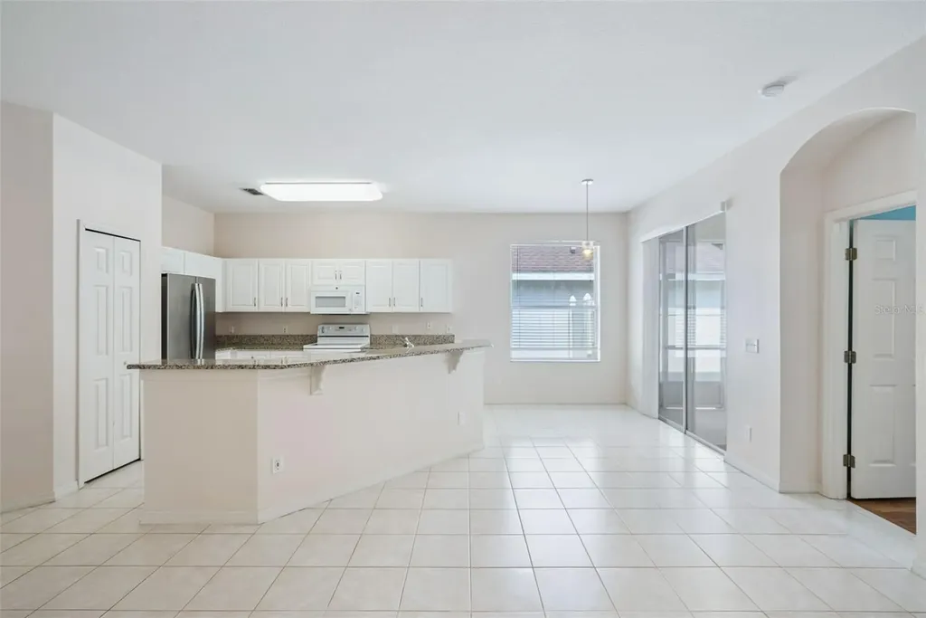 223 Easton Circle Oviedo FL 32765