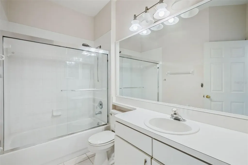223 Easton Circle Oviedo FL 32765
