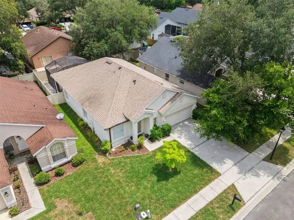 223 Easton Circle Oviedo FL 32765