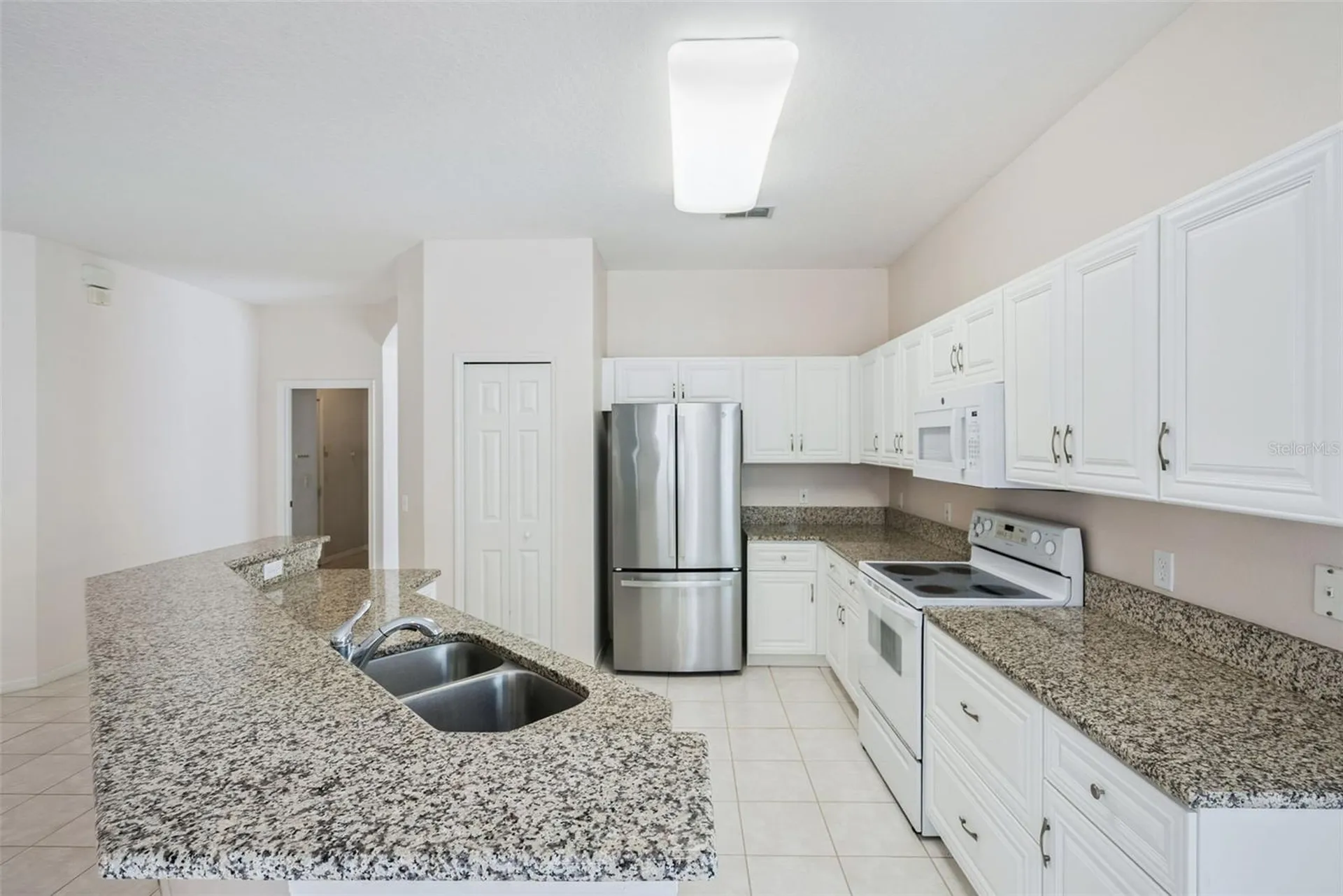 223 Easton Circle Oviedo FL 32765