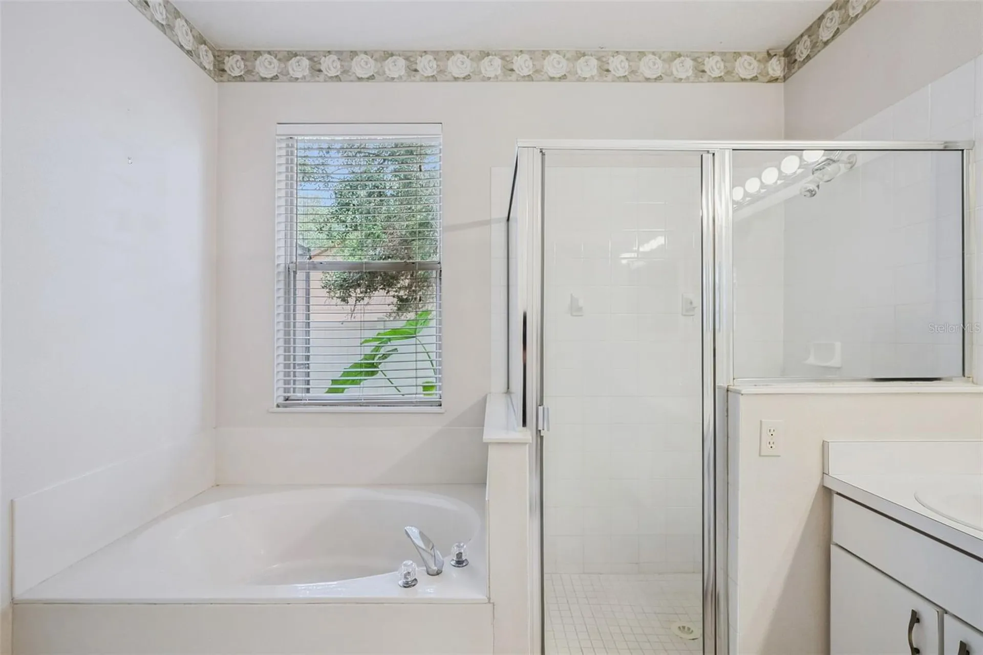 223 Easton Circle Oviedo FL 32765