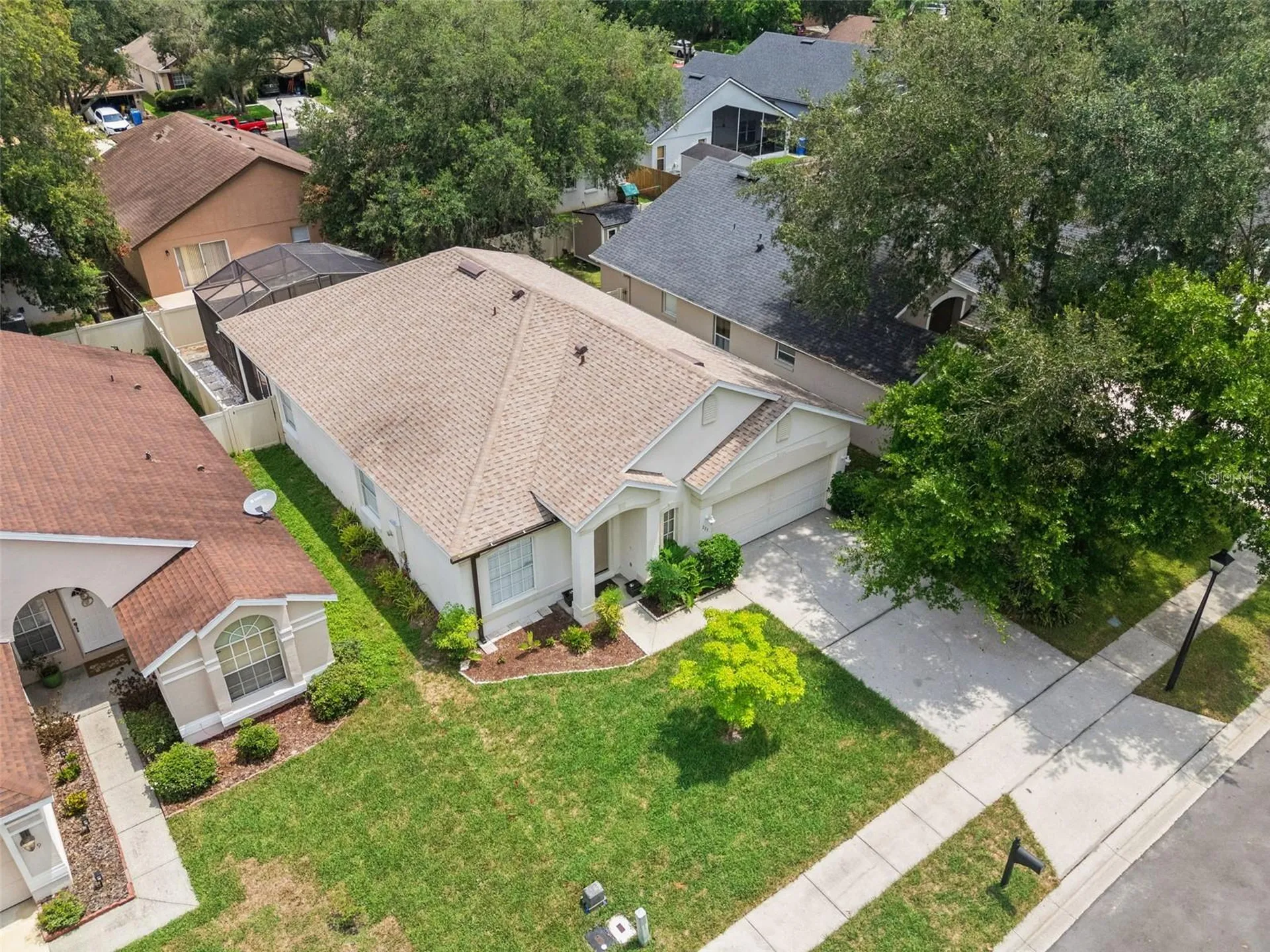 223 Easton Circle Oviedo FL 32765