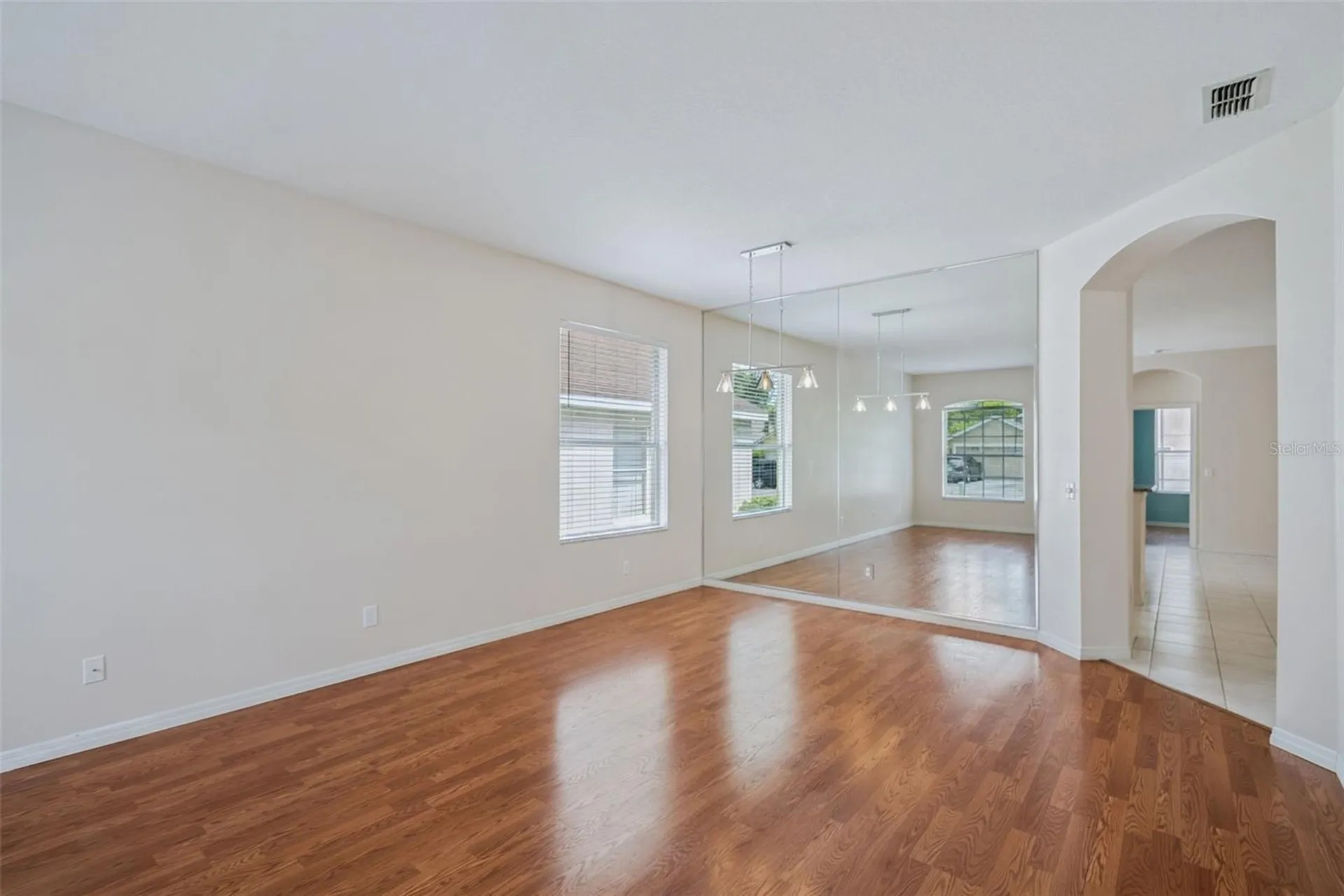 223 Easton Circle Oviedo FL 32765