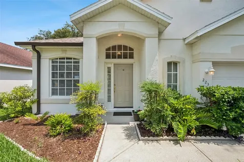 223 Easton Circle Oviedo FL 32765