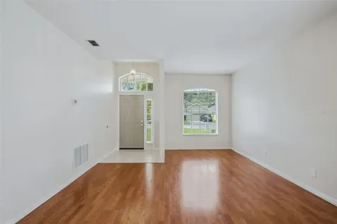 223 Easton Circle Oviedo FL 32765
