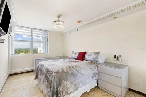 801 José M. Tartak Avenue Carolina PR 00979