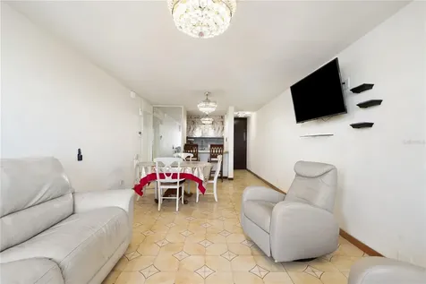 801 José M. Tartak Avenue Carolina PR 00979