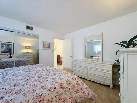 210 Park Boulevard N Venice FL 34285