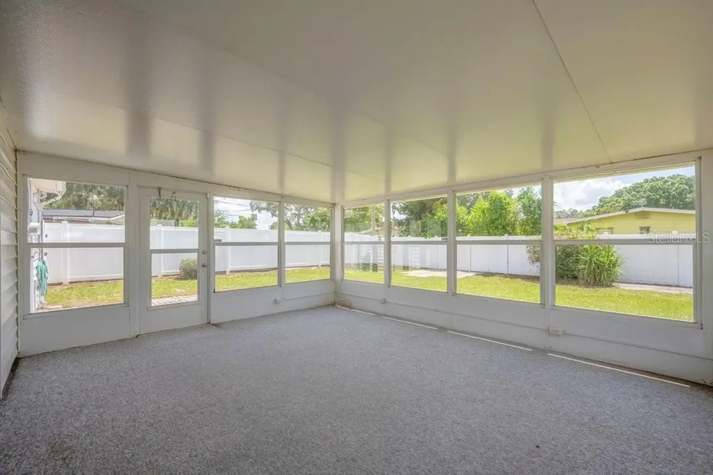 1105 N Parsons Avenue Brandon FL 33510