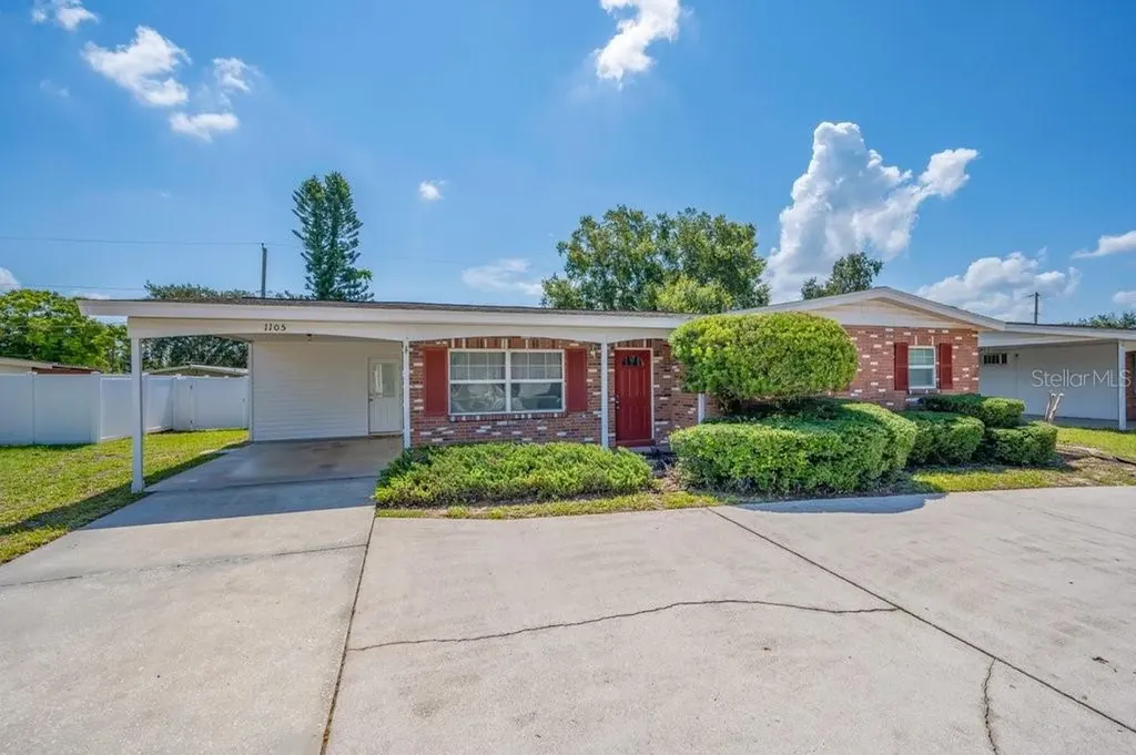 1105 N Parsons Avenue Brandon FL 33510