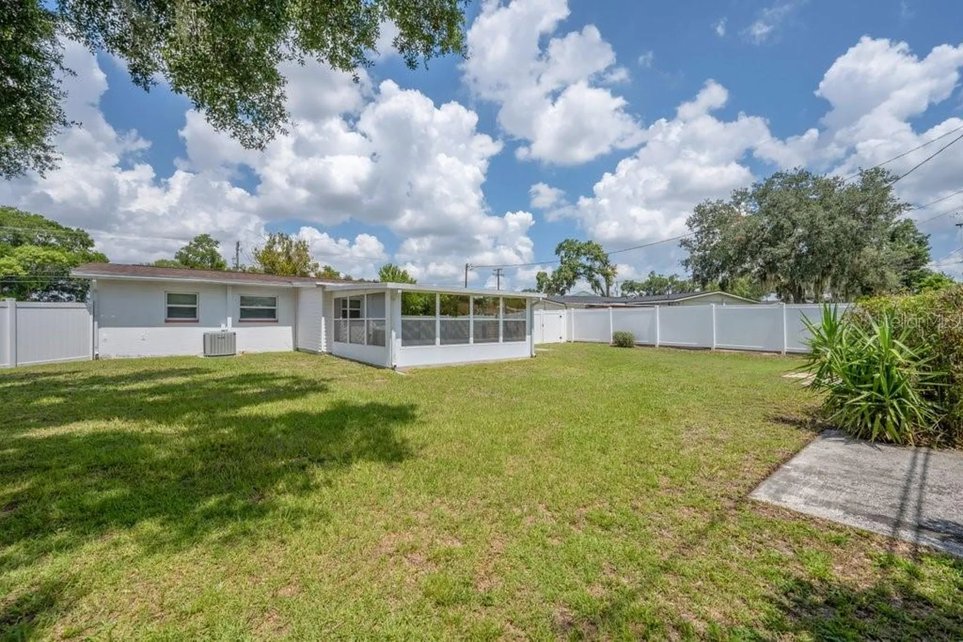 1105 N Parsons Avenue Brandon FL 33510