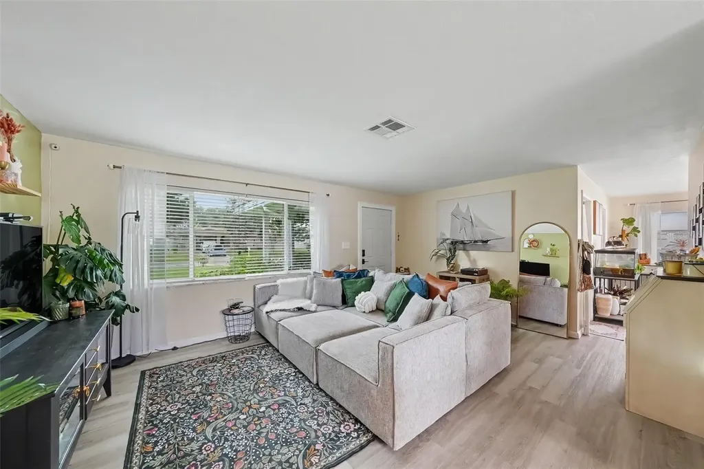 2334 Tudor Lane Clearwater FL 33763