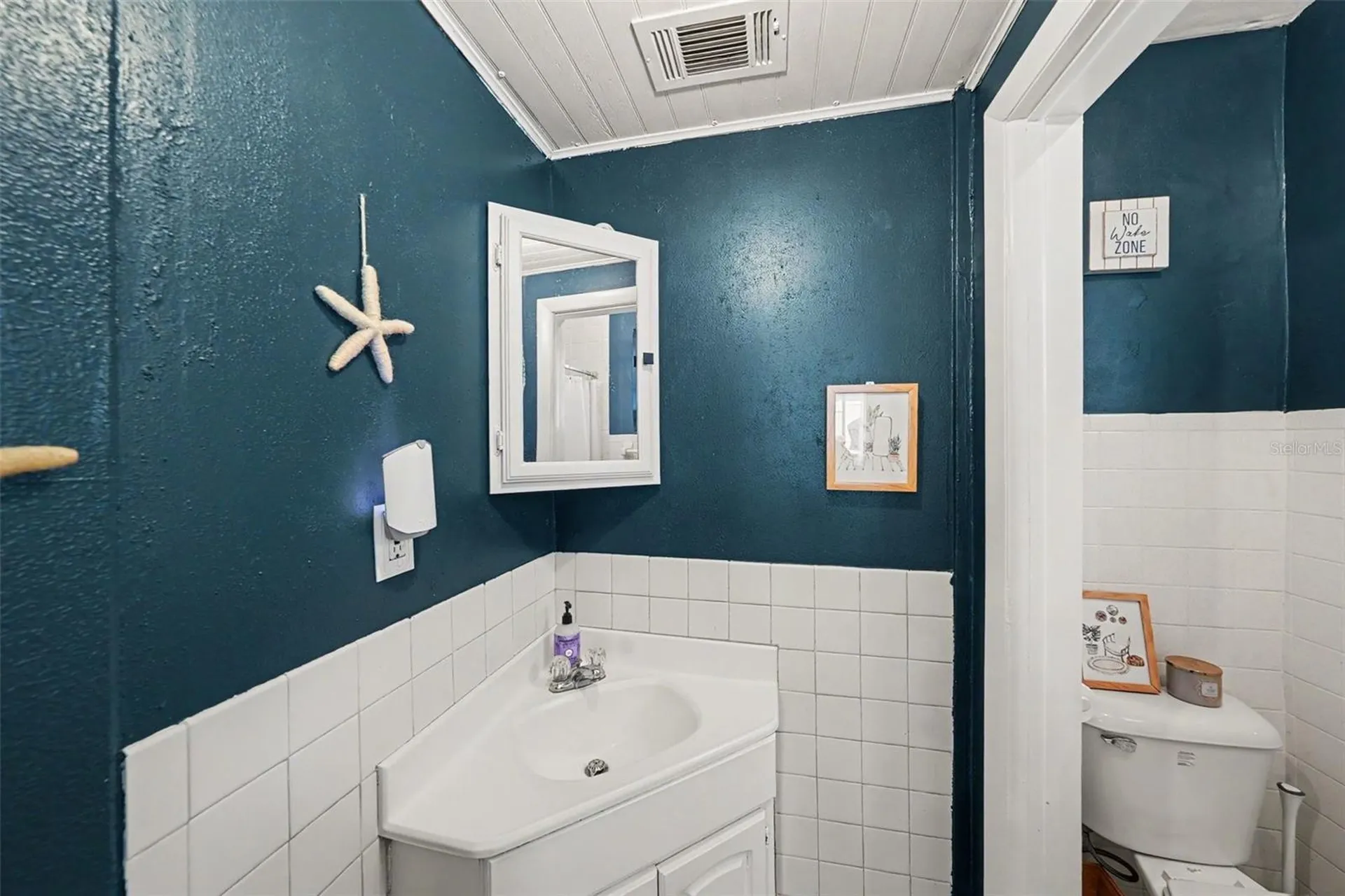 2334 Tudor Lane Clearwater FL 33763
