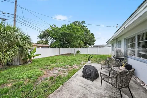 2334 Tudor Lane Clearwater FL 33763