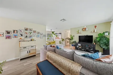 2334 Tudor Lane Clearwater FL 33763