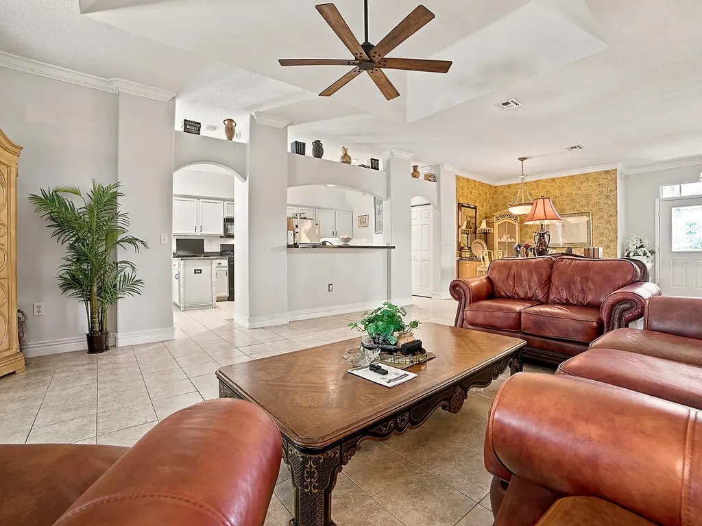 830 Old Oaks Lane Leesburg FL 34748