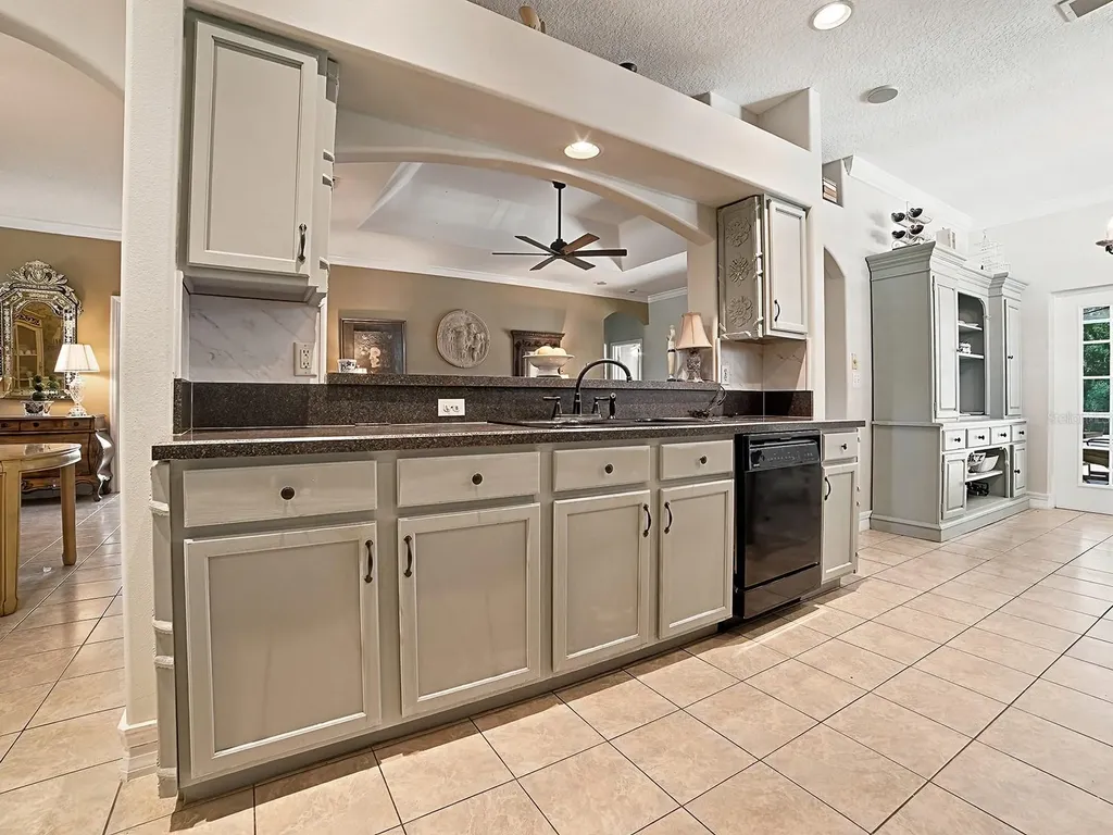 830 Old Oaks Lane Leesburg FL 34748