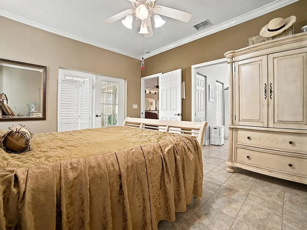 830 Old Oaks Lane Leesburg FL 34748