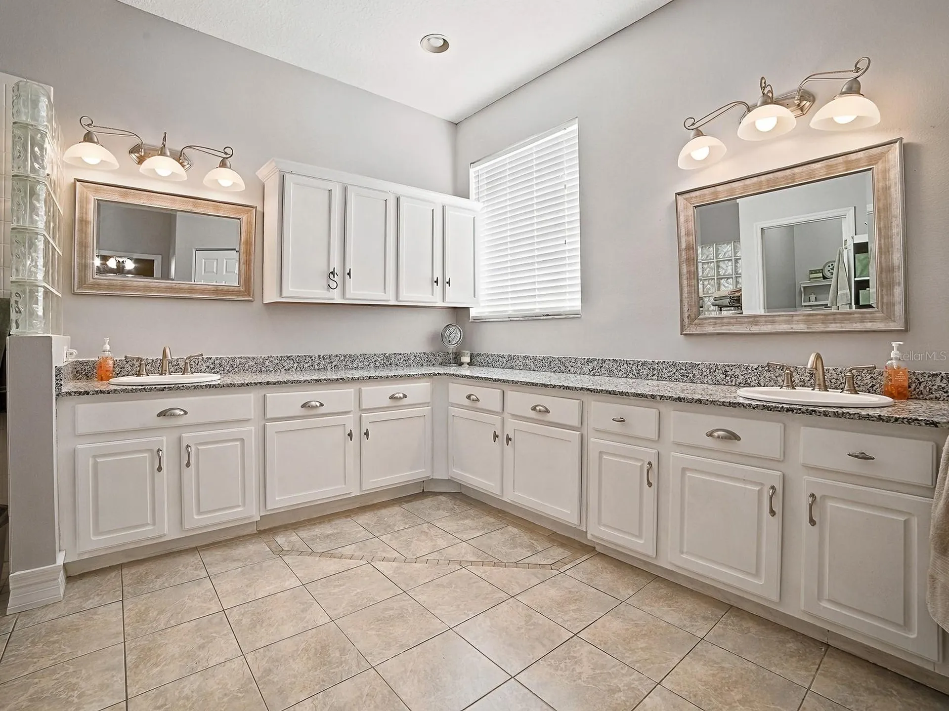 830 Old Oaks Lane Leesburg FL 34748