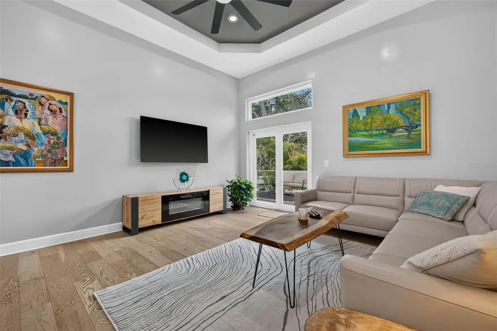 815 59th Avenue NE St Petersburg FL 33703