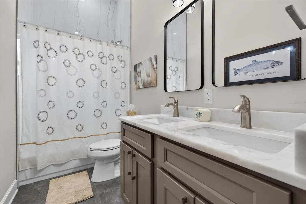 815 59th Avenue NE St Petersburg FL 33703