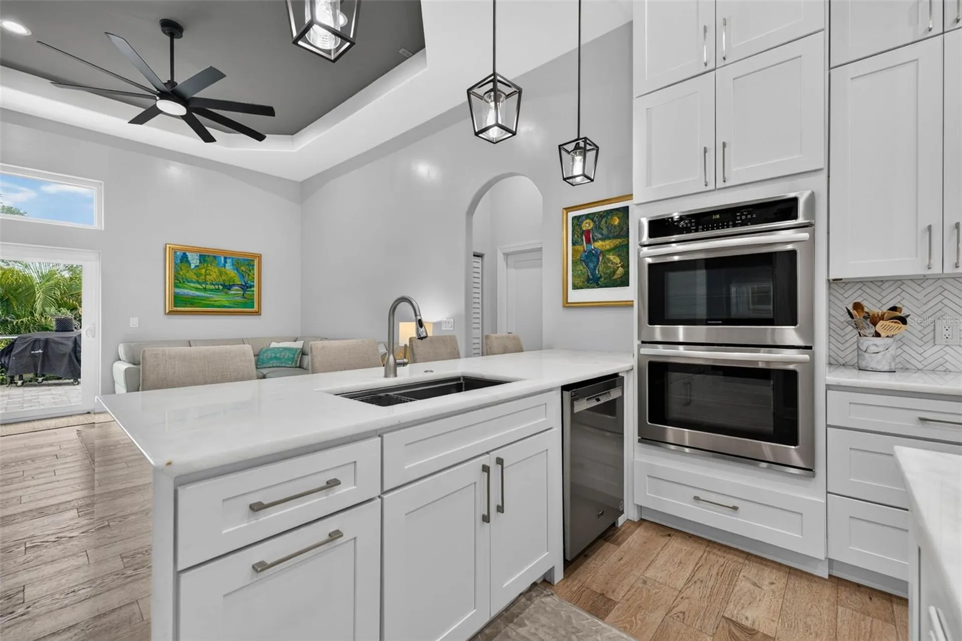 815 59th Avenue NE St Petersburg FL 33703