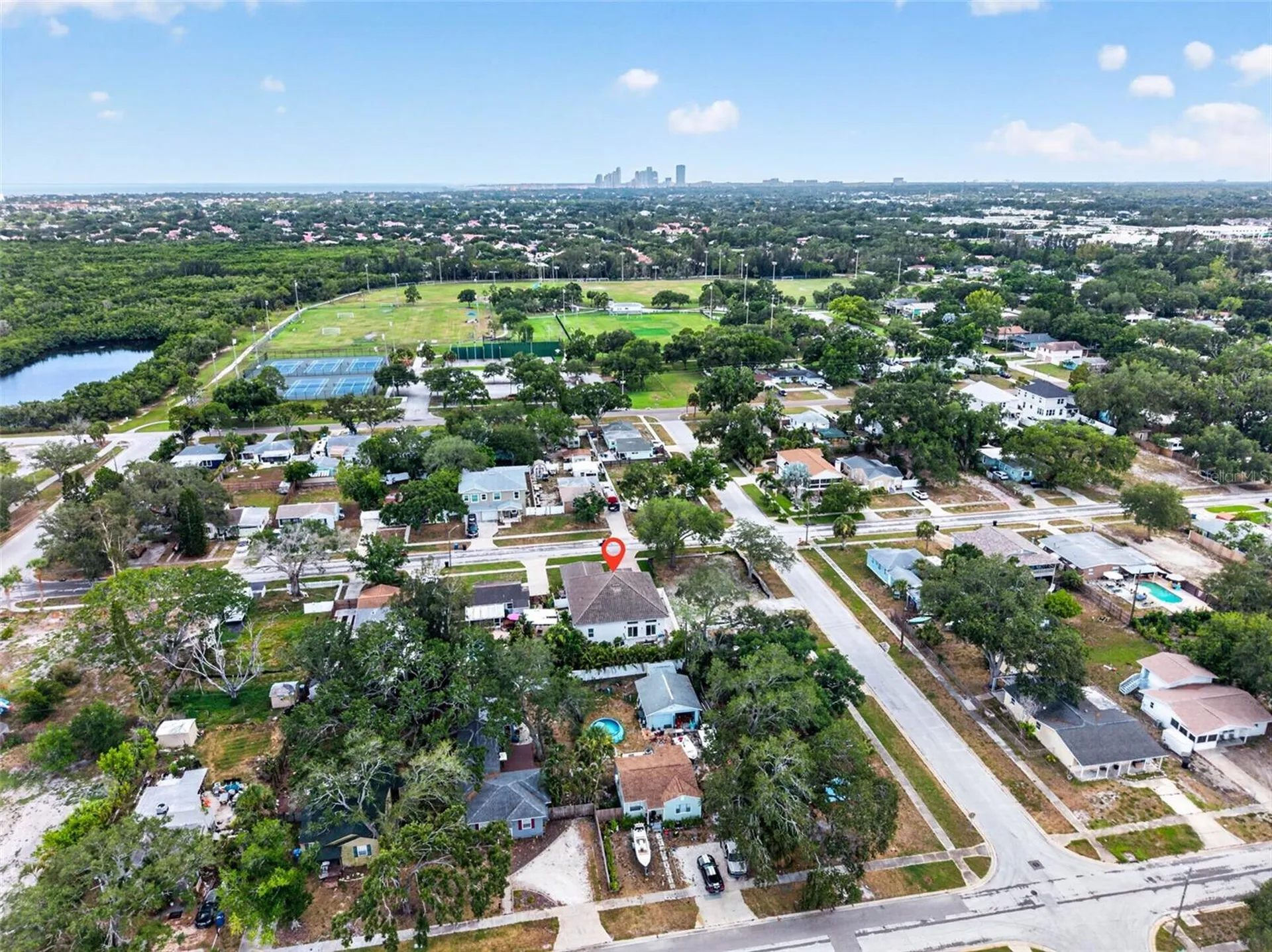 815 59th Avenue NE St Petersburg FL 33703