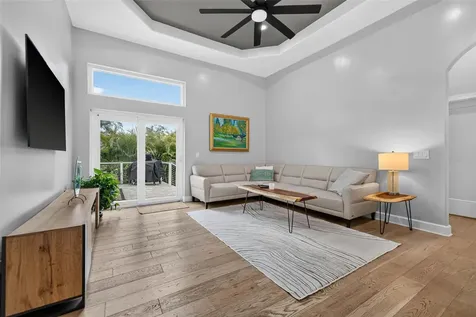 815 59th Avenue NE St Petersburg FL 33703