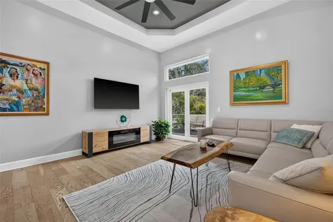 815 59th Avenue NE St Petersburg FL 33703