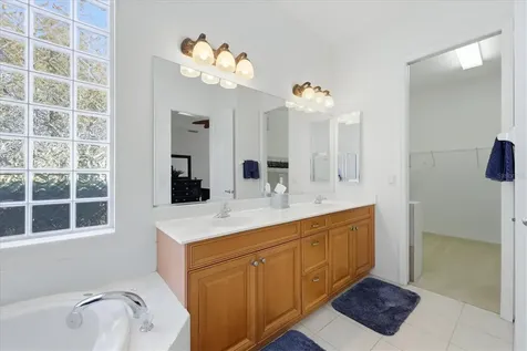 586 Eden Drive Englewood FL 34223