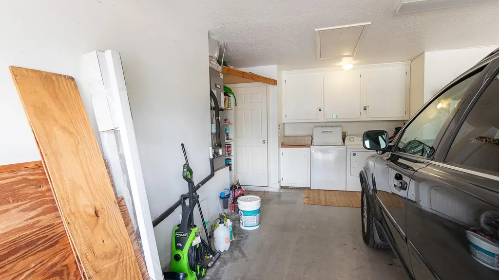906 Wee Burn Place Sarasota FL 34243