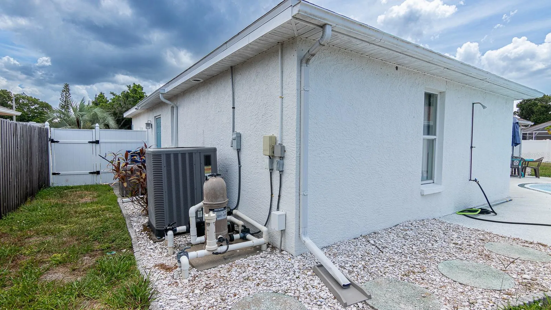 906 Wee Burn Place Sarasota FL 34243
