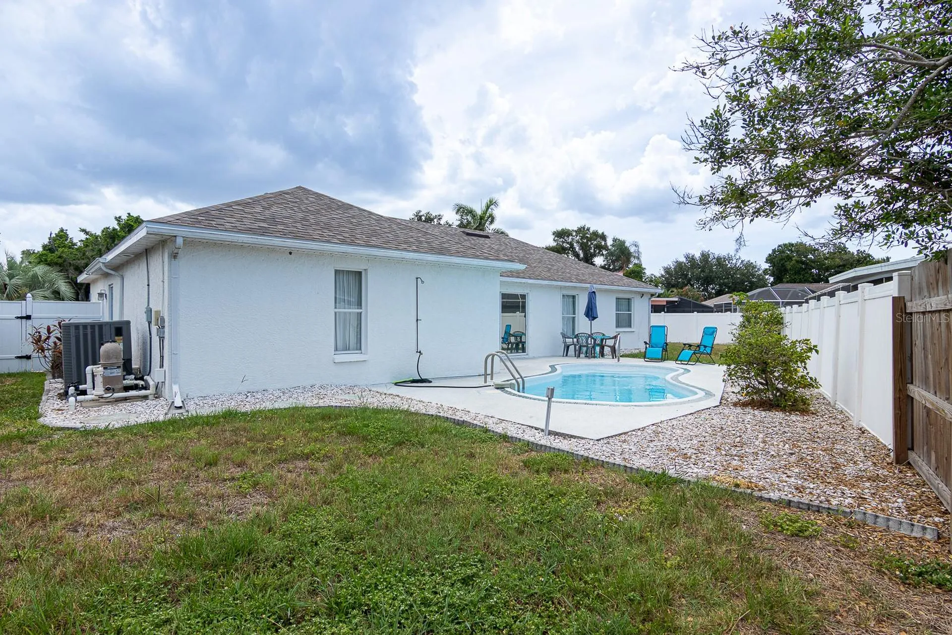 906 Wee Burn Place Sarasota FL 34243