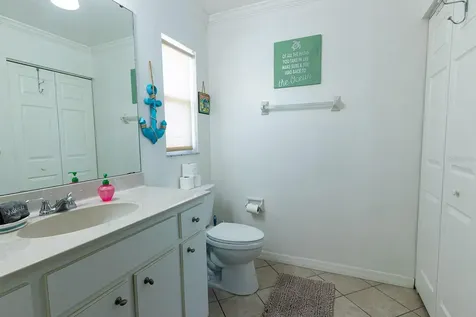 906 Wee Burn Place Sarasota FL 34243