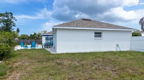 906 Wee Burn Place Sarasota FL 34243