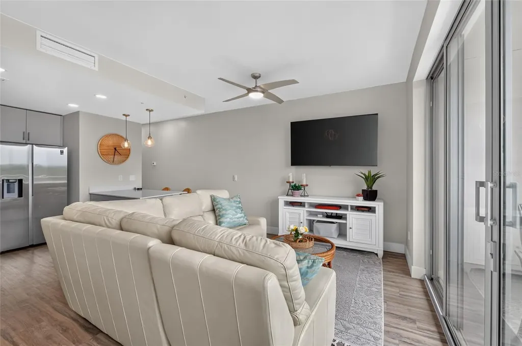 1709 N Tamiami Trail Sarasota FL 34234