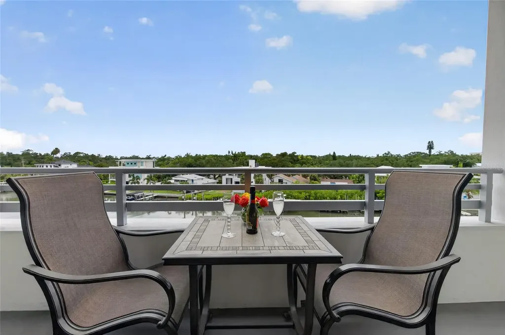 1709 N Tamiami Trail Sarasota FL 34234