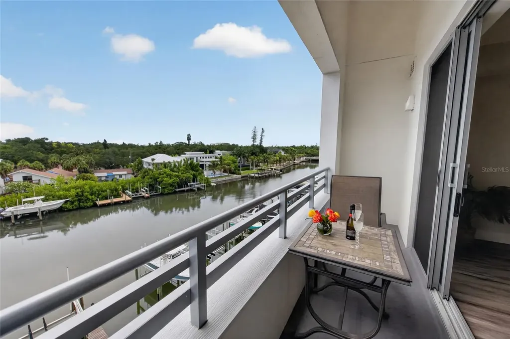 1709 N Tamiami Trail Sarasota FL 34234