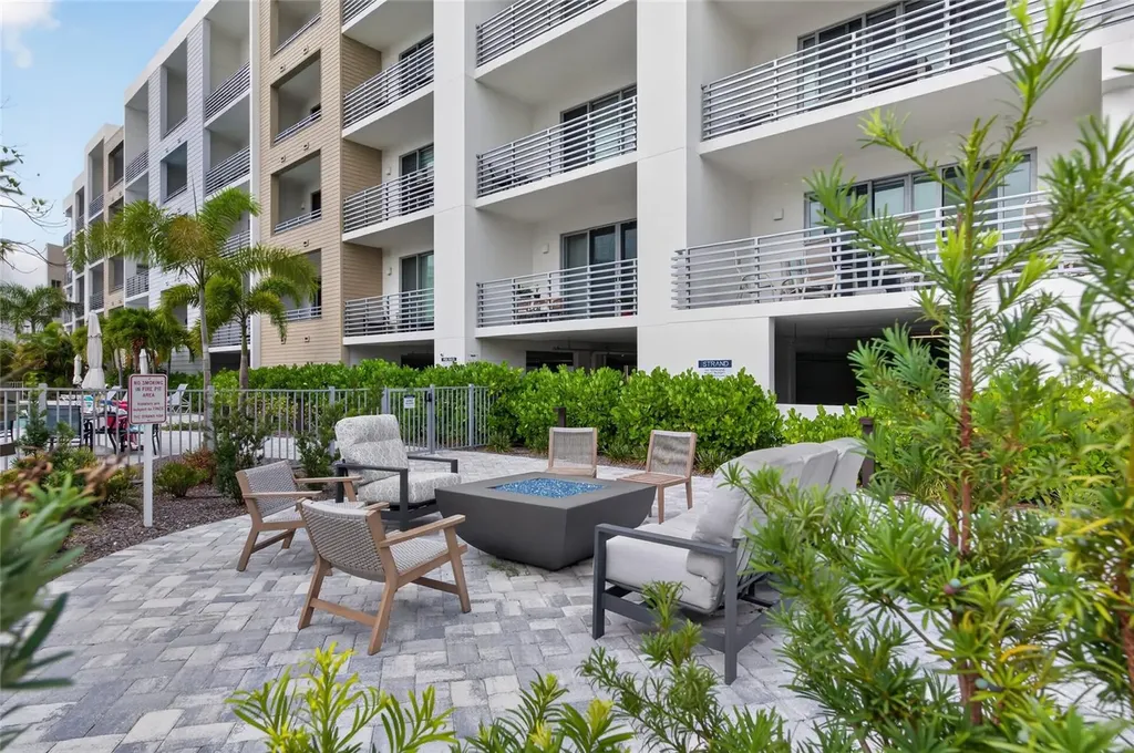1709 N Tamiami Trail Sarasota FL 34234