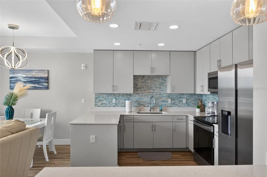 1709 N Tamiami Trail Sarasota FL 34234