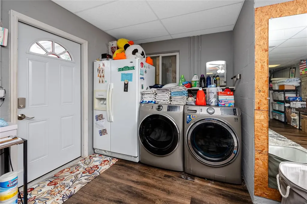 1833 Hunt Lane Clearwater FL 33764